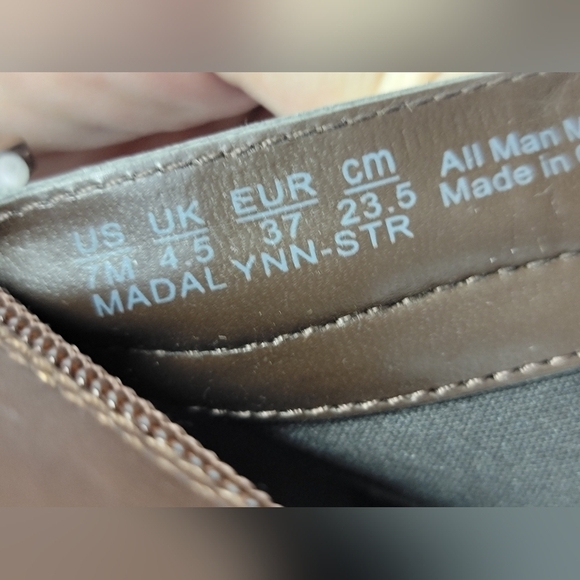 Naturalizer Madalynn Strap Water Repellent Ankle Lug Bootie In Chocolate Size 7 - Picture 10 of 12